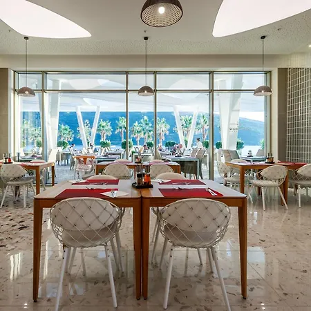 Carine Hotel Kumbor Superior-2